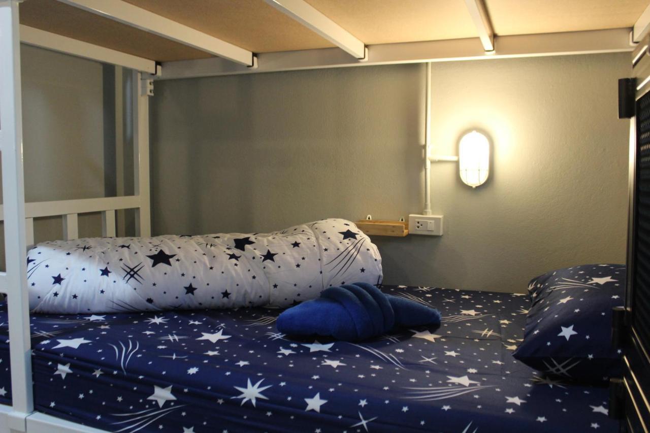 Enjoy House Hostel Chiang Mai Bagian luar foto