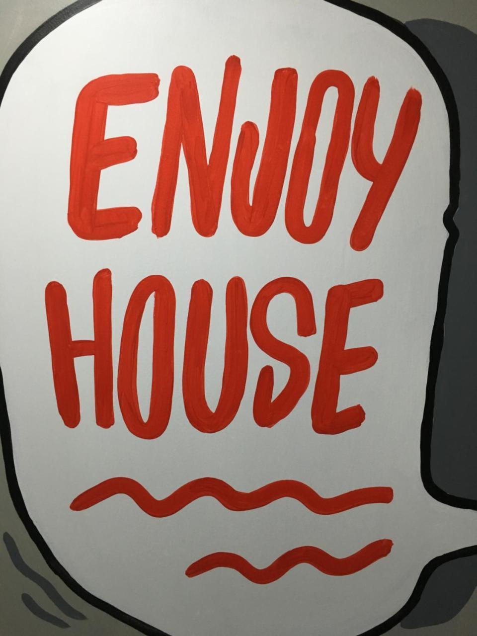 Enjoy House Hostel Chiang Mai Bagian luar foto