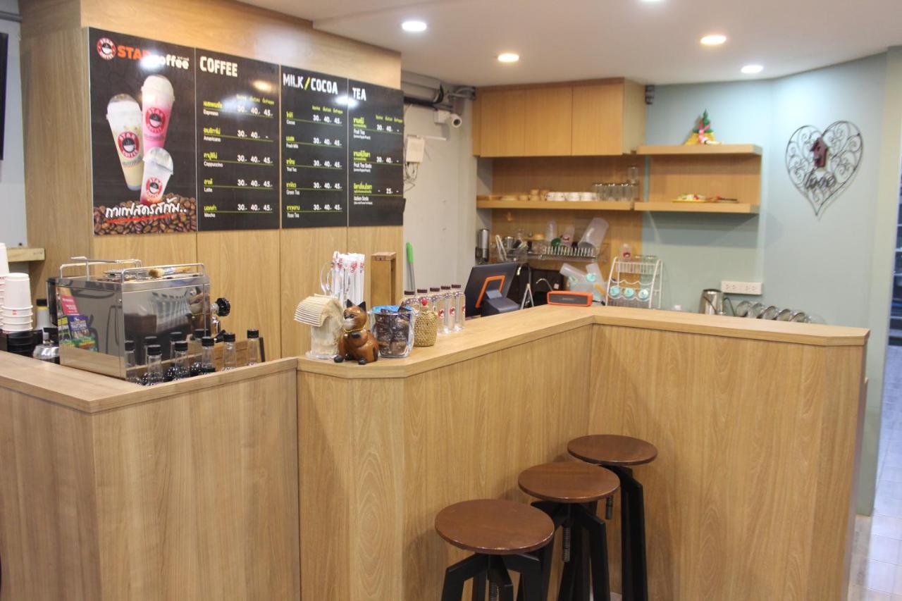 Enjoy House Hostel Chiang Mai Bagian luar foto