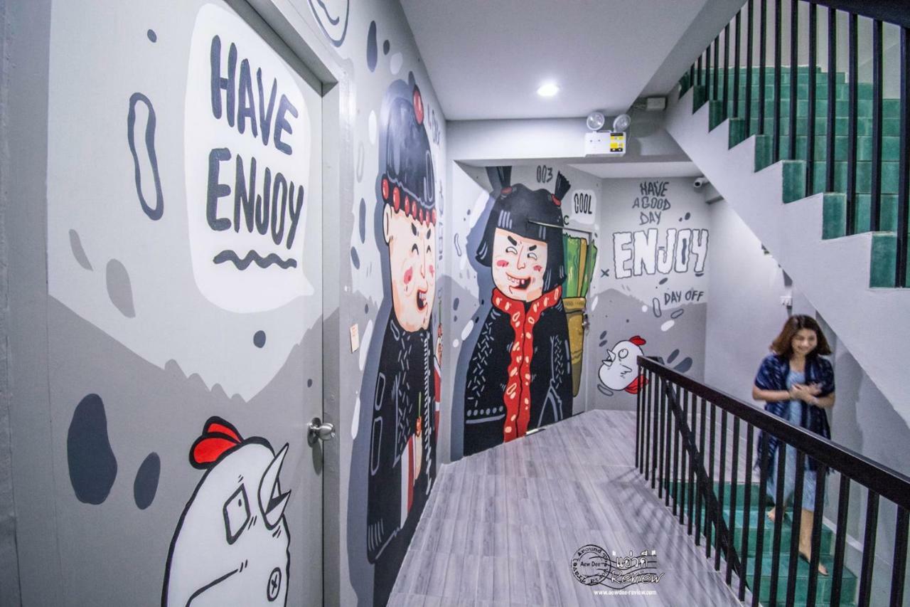 Enjoy House Hostel Chiang Mai Bagian luar foto