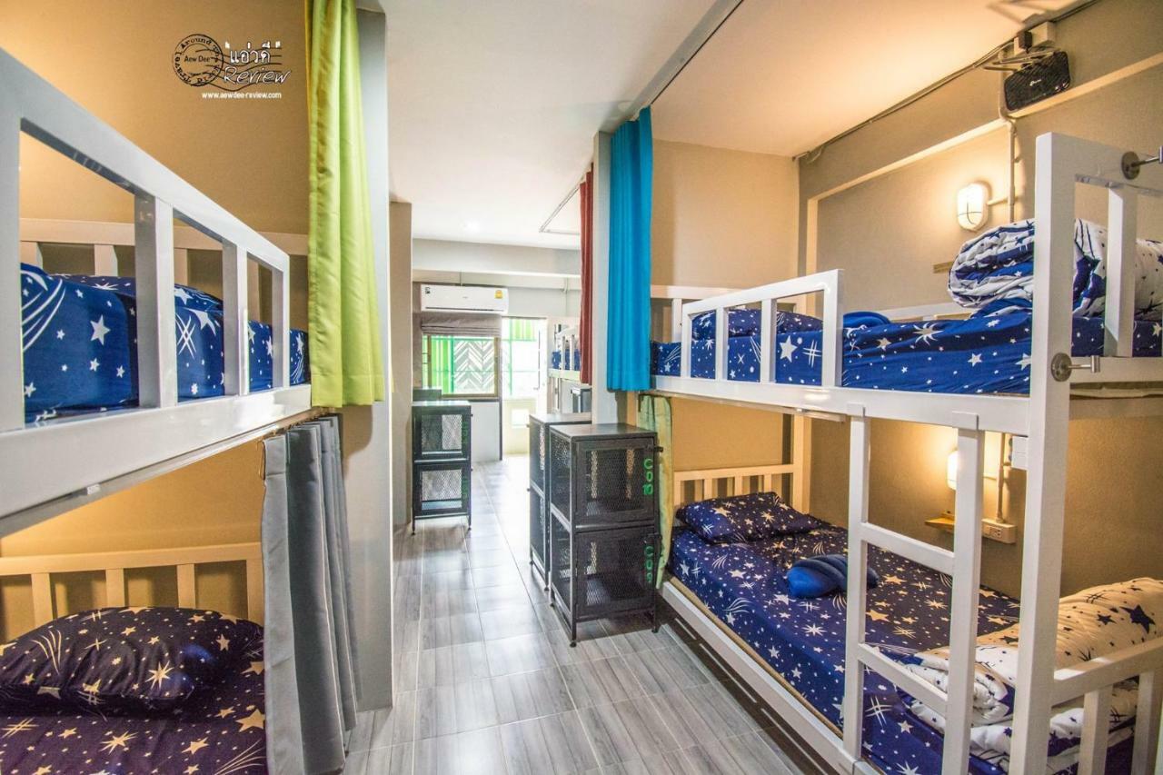 Enjoy House Hostel Chiang Mai Bagian luar foto