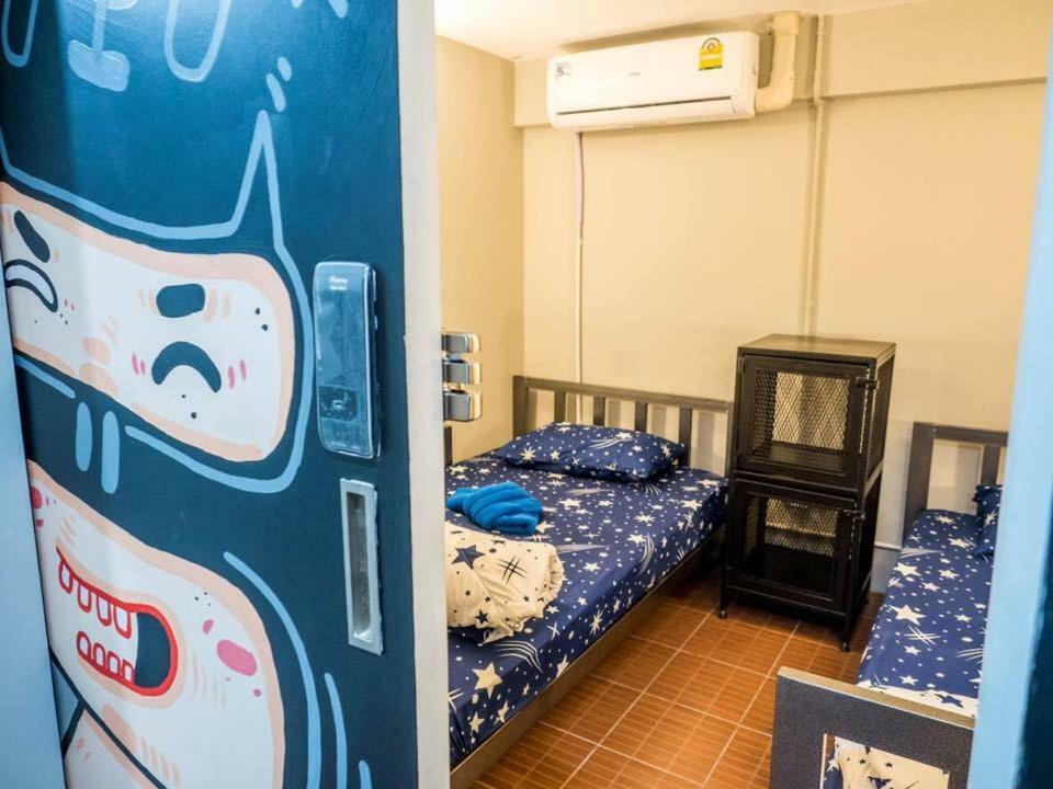 Enjoy House Hostel Chiang Mai Bagian luar foto