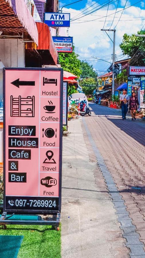 Enjoy House Hostel Chiang Mai Bagian luar foto