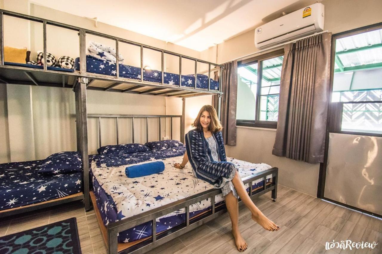 Enjoy House Hostel Chiang Mai Bagian luar foto