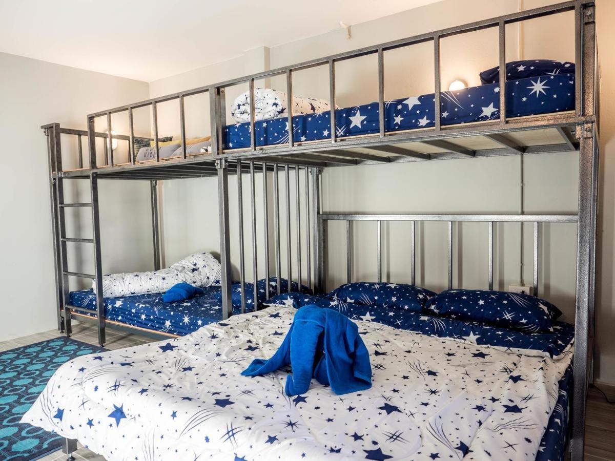 Enjoy House Hostel Chiang Mai Bagian luar foto